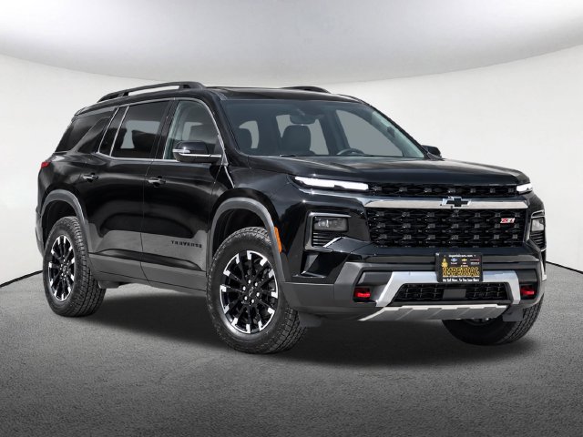 Used 2026 Chevrolet Traverse Z71 w/ LPO, Floor Liner Package AWD/4WD image 2