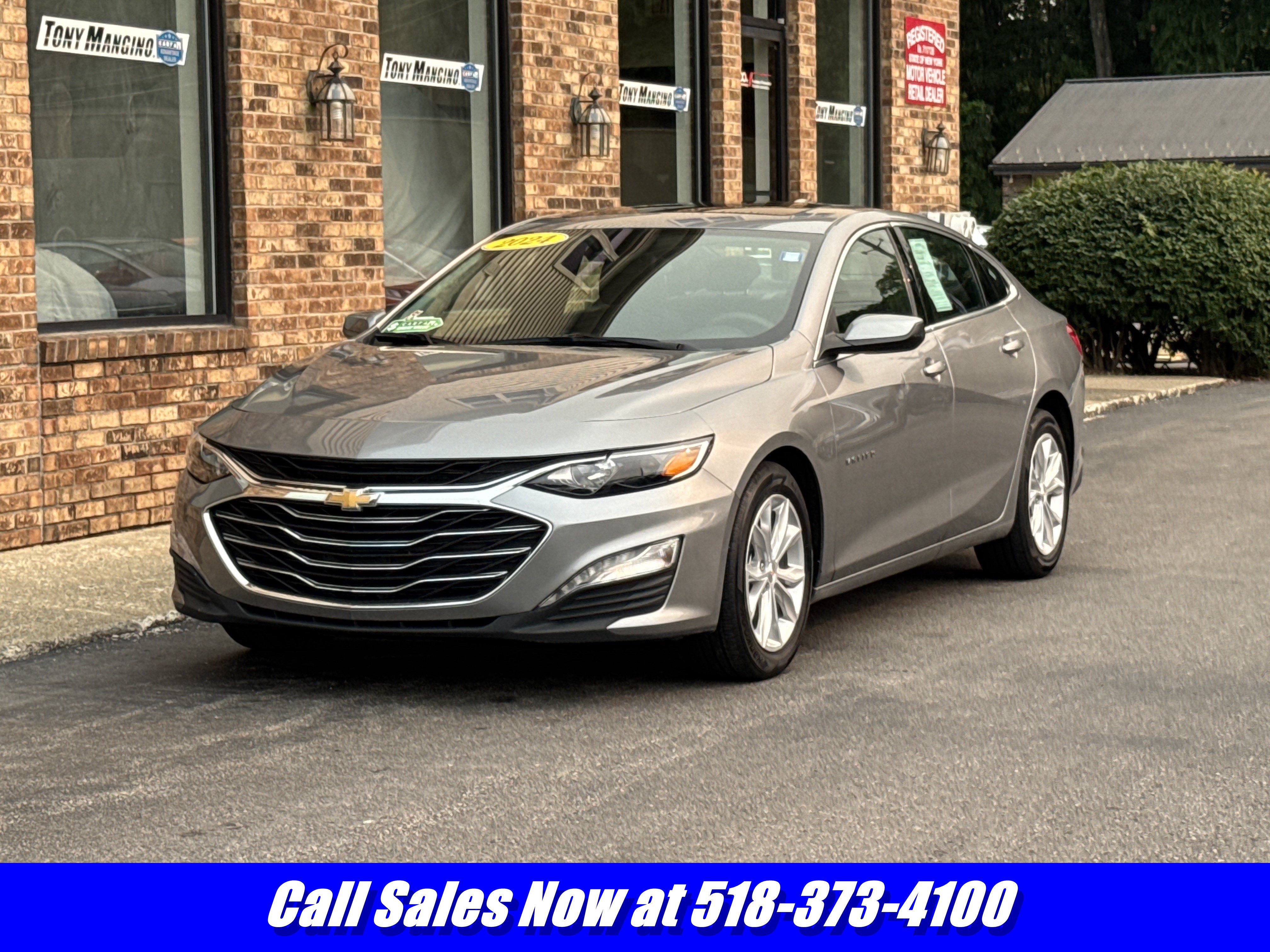 Used 2024 Chevrolet Malibu LT FWD image 1