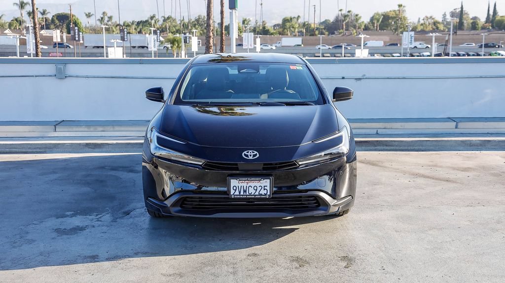 Used 2026 Toyota Prius LE FWD image 3