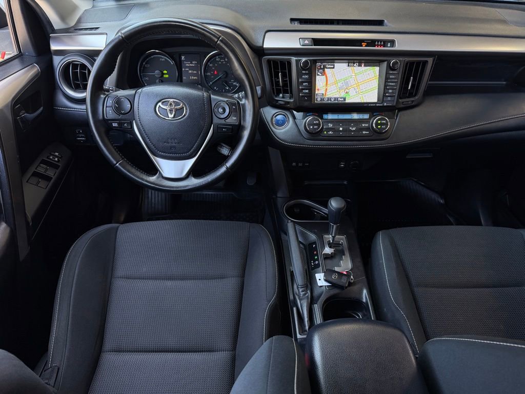 Used 2018 Toyota RAV4 XLE AWD/4WD image 11