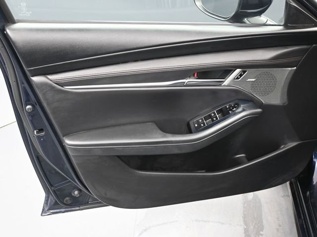 Used 2019 MAZDA MAZDA3 AWD Hatchback w/ Preferred Pkg image 11