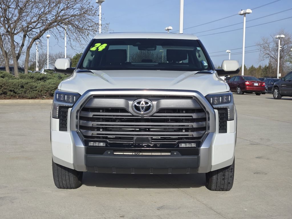 Used 2024 Toyota Tundra Limited image 2