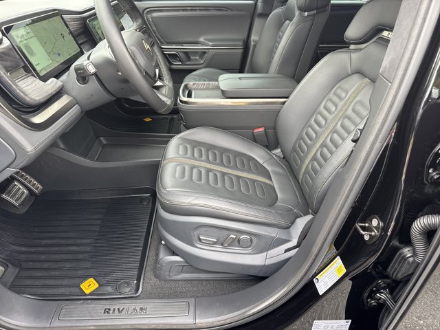 Used 2022 Rivian R1T Launch Edition AWD/4WD image 10