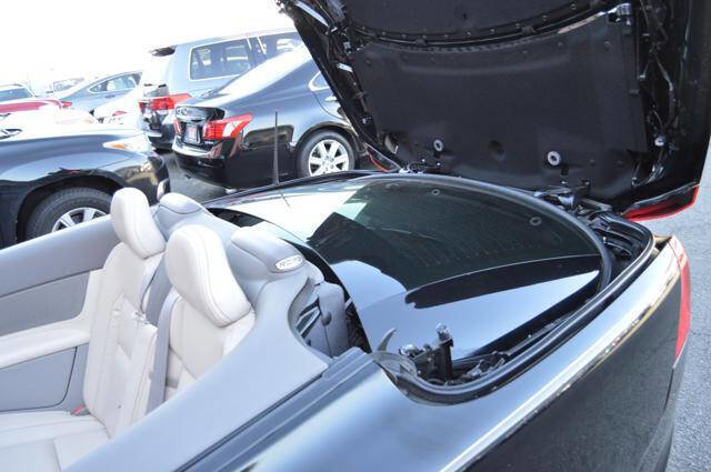 Used 2011 Volvo C70 T5 w/ Convenience Pkg image 75