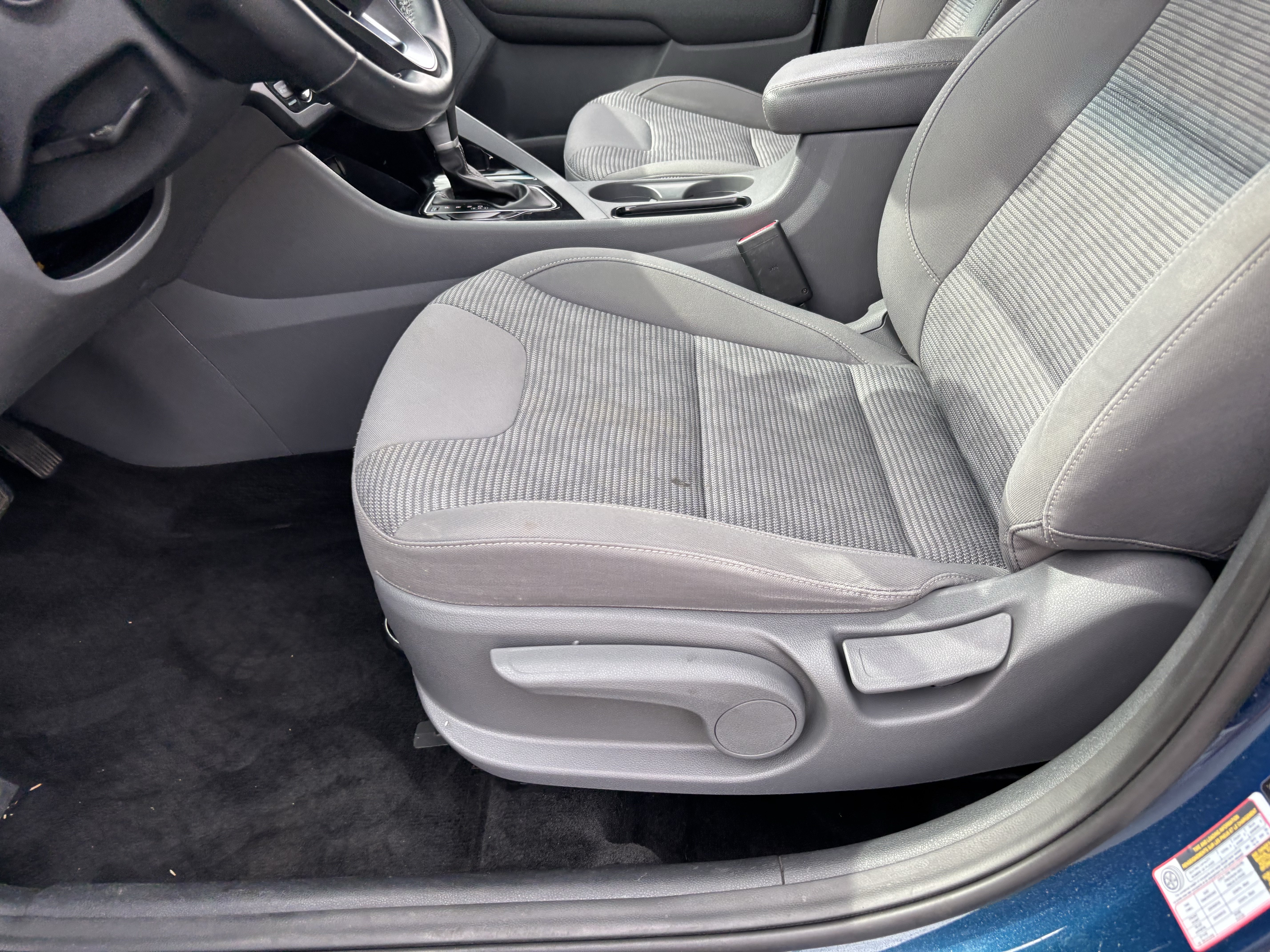 Used 2020 Kia Niro LXS FWD image 18
