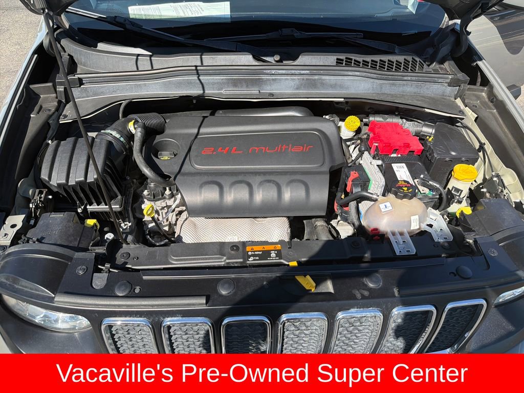 Used 2019 Jeep Renegade Latitude FWD image 22