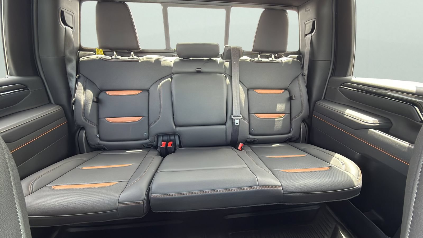 Used 2026 GMC Sierra 3500 AT4 w/ AT4 Premium Plus Package AWD/4WD image 25
