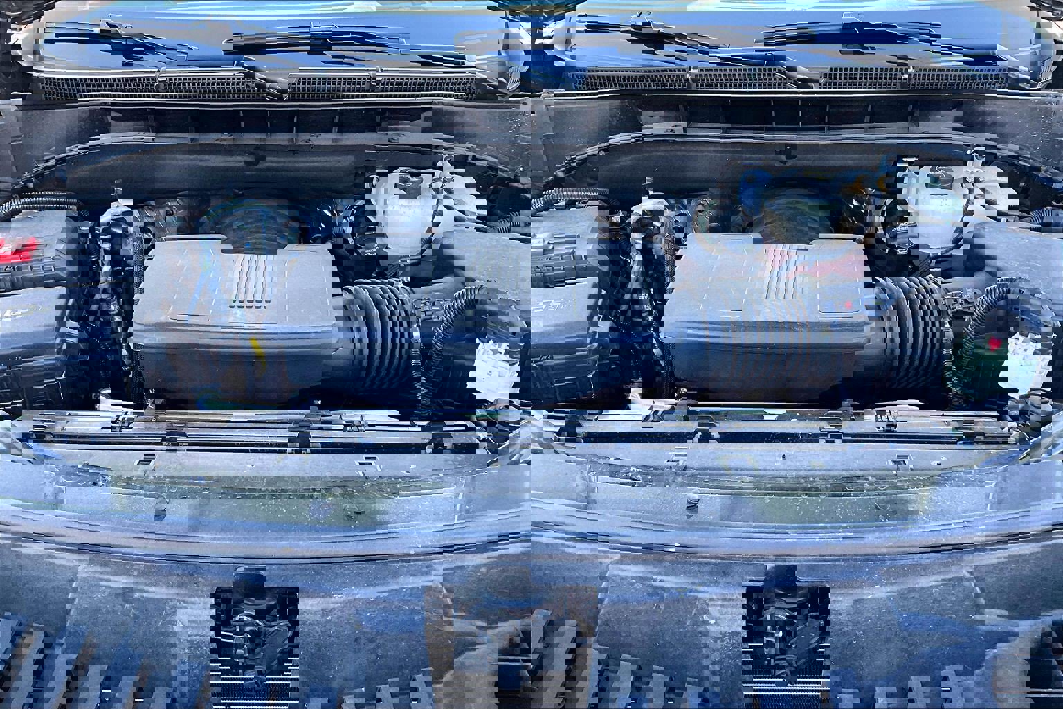 Used 2024 Cadillac Escalade ESV Premium Luxury image 10