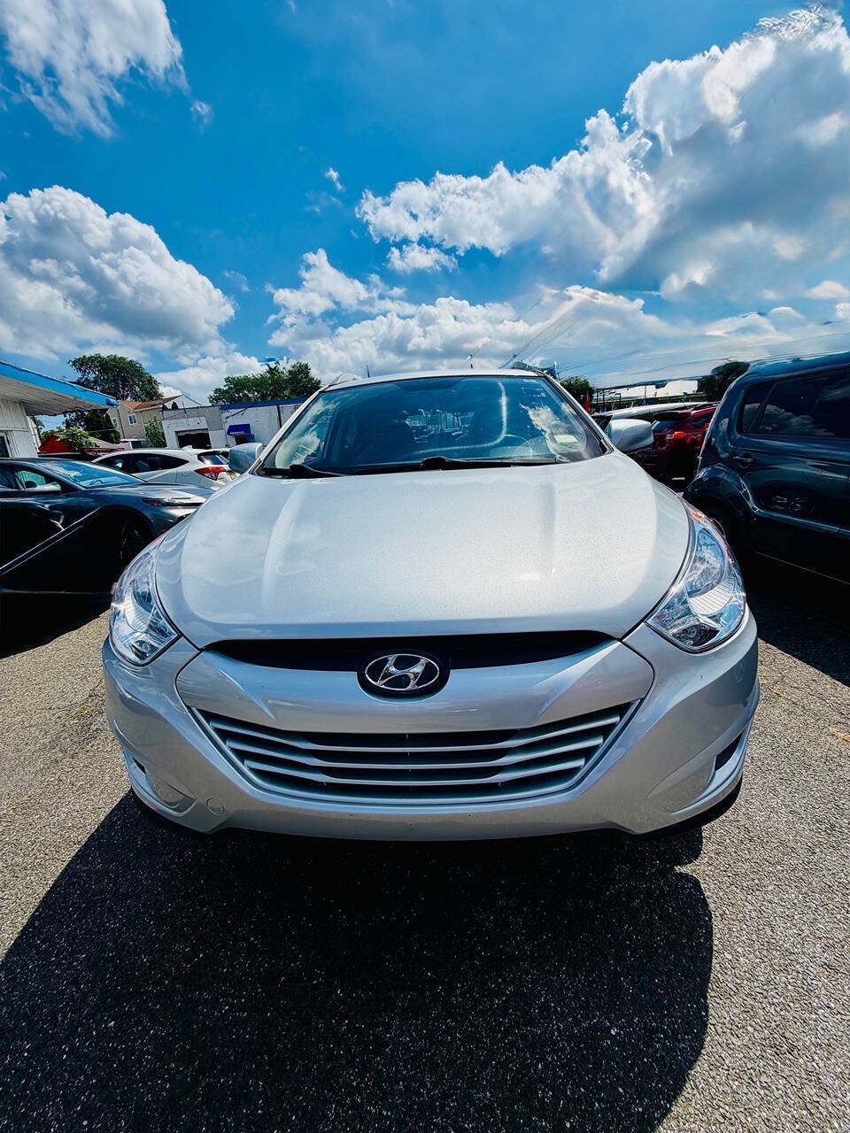 Used 2011 Hyundai Tucson GLS AWD/4WD image 4