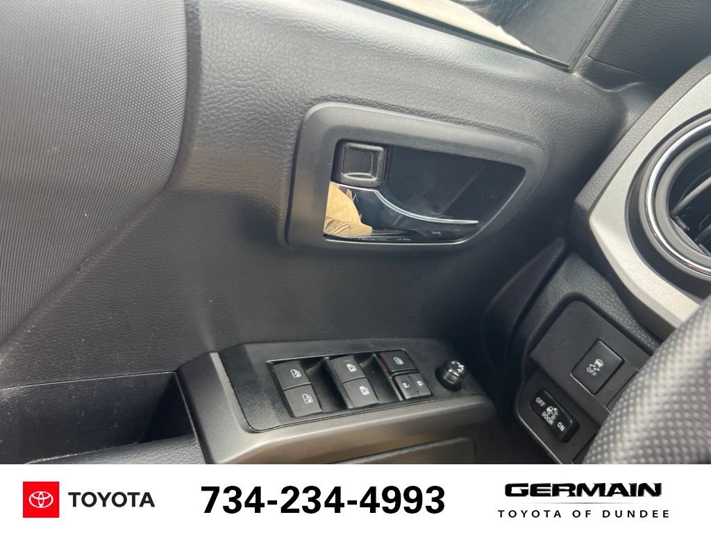 Used 2023 Toyota Tacoma TRD Off-Road AWD/4WD image 25