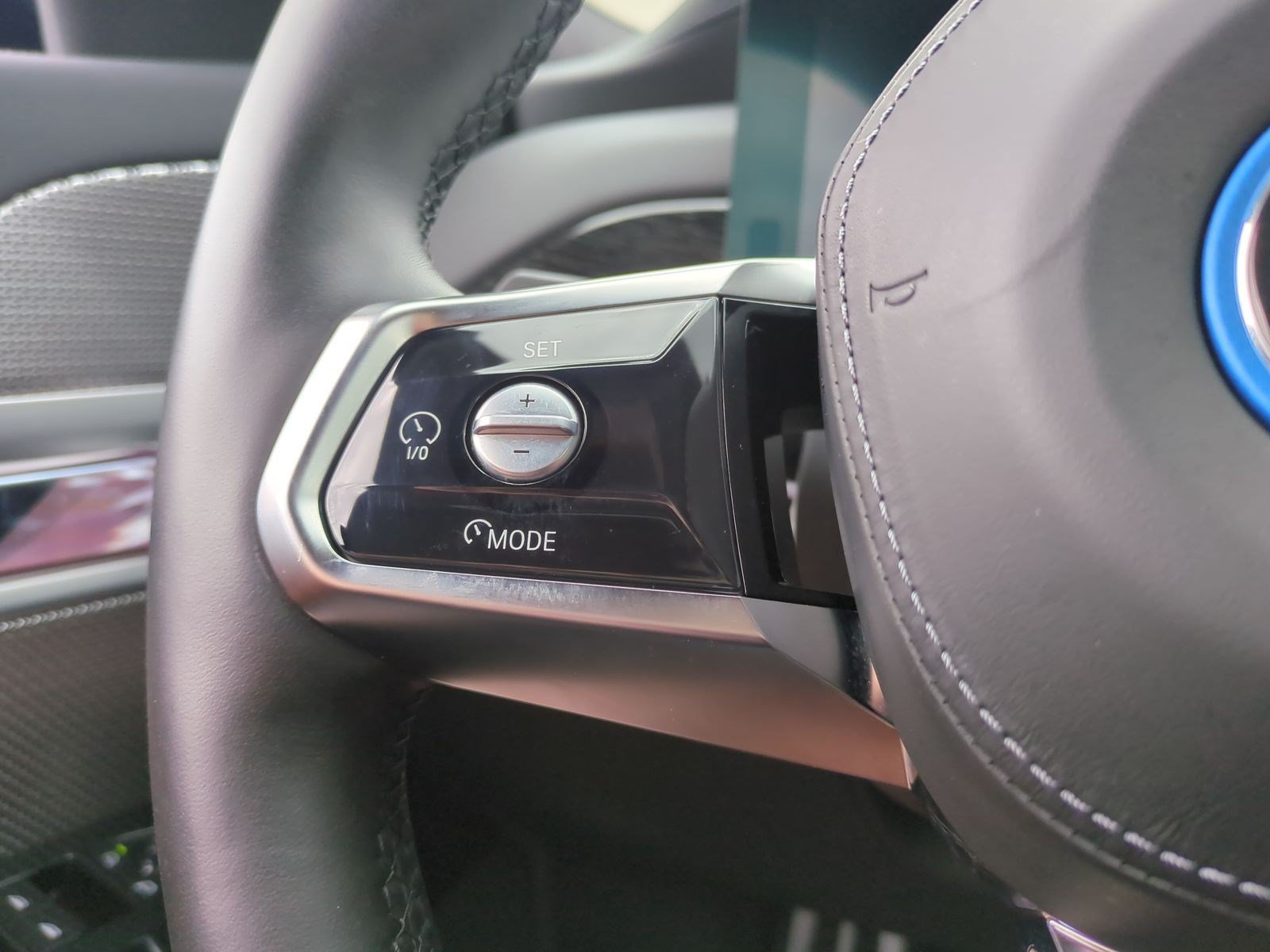 Used 2024 BMW i7 xDrive60 w/ Executive Package AWD/4WD image 19