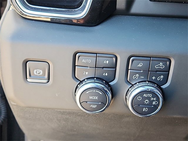 Used 2025 GMC Sierra 1500 Denali Ultimate image 17