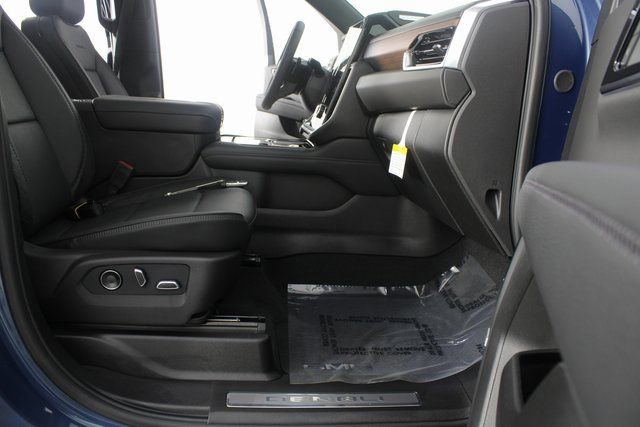 New 2026 GMC Yukon XL Denali w/ Sun & Power Step Package image 27