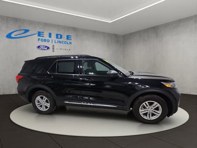 Used 2024 Ford Explorer XLT image 5