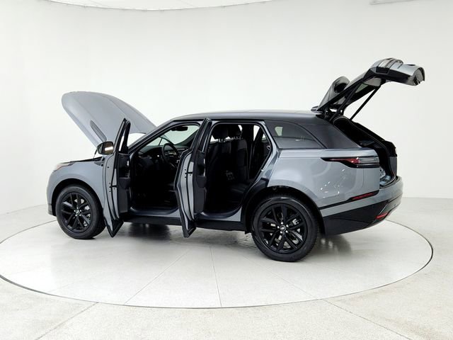 Used 2025 Land Rover Range Rover Velar Dynamic SE AWD/4WD image 12