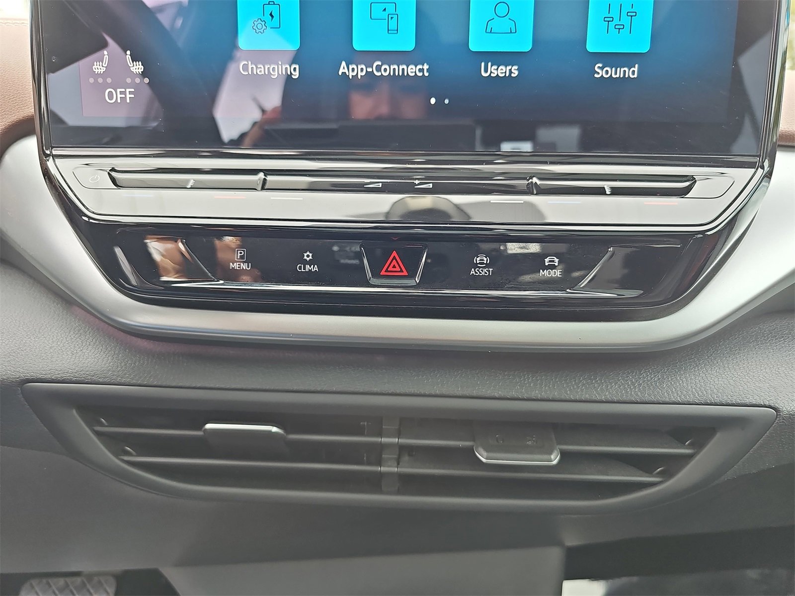 Certified 2022 Volkswagen ID.4 Pro S image 21