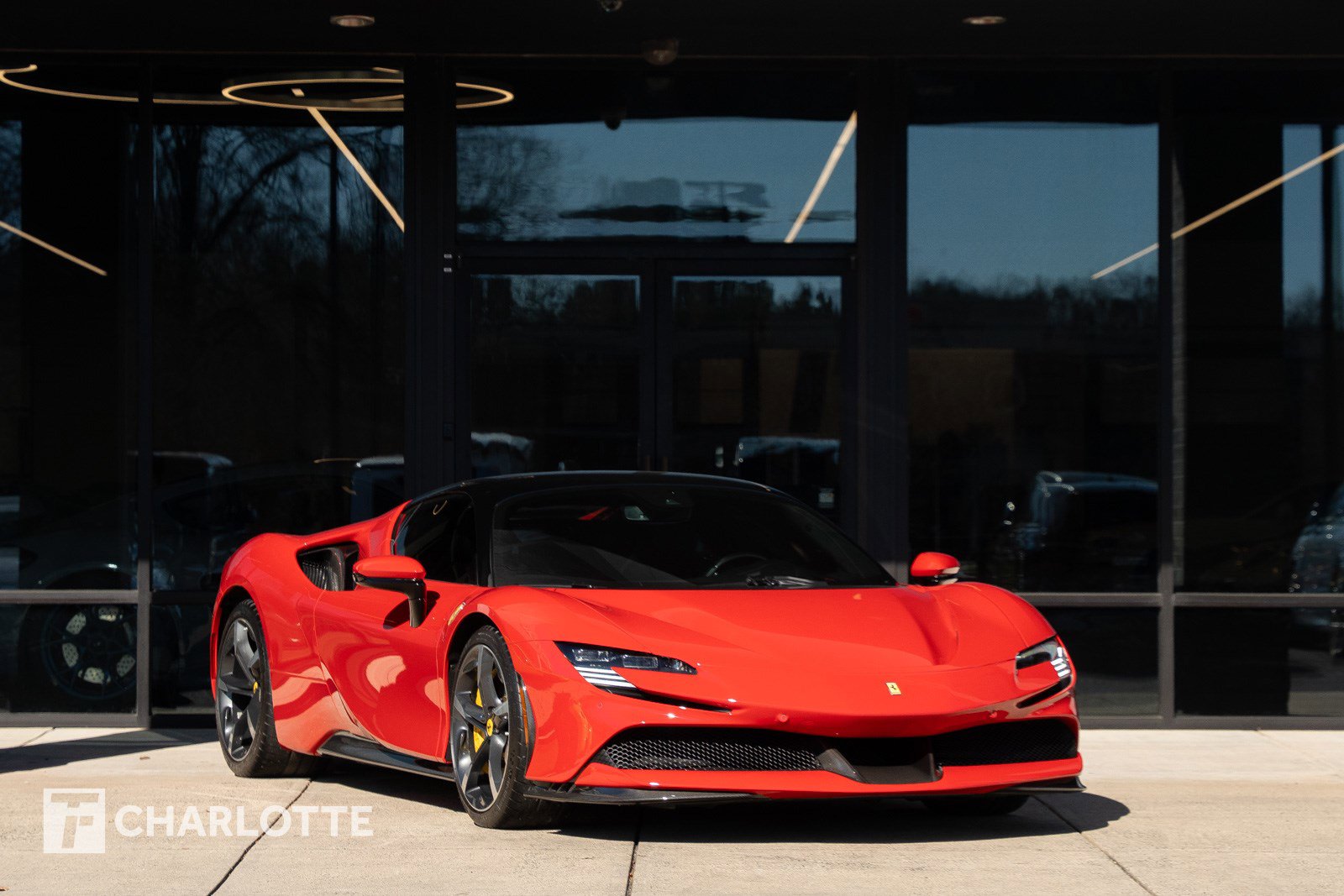 Used 2021 Ferrari SF90 Stradale image 1