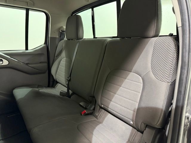 Used 2015 Nissan Frontier Desert Runner image 21