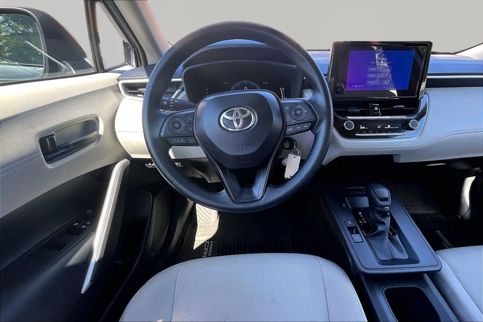 Certified 2026 Toyota Corolla Cross L FWD image 6