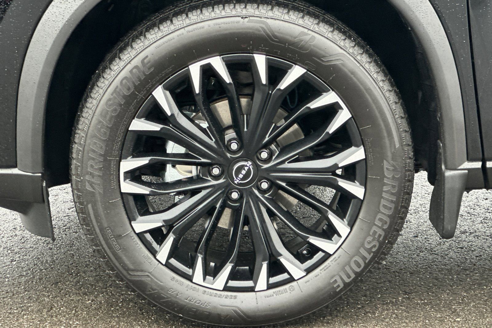 New 2026 Nissan Rogue SV image 32