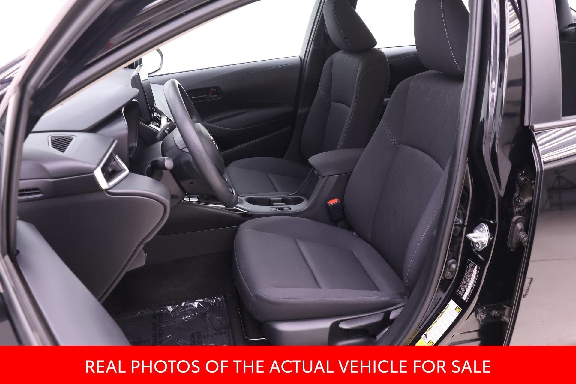 Certified 2024 Toyota Corolla LE image 4