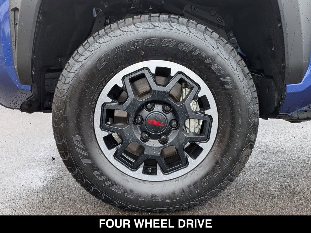 Used 2024 Toyota Tacoma TRD Off-Road image 18