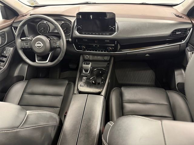 Used 2023 Nissan Rogue SL w/ SL Premium Package image 15