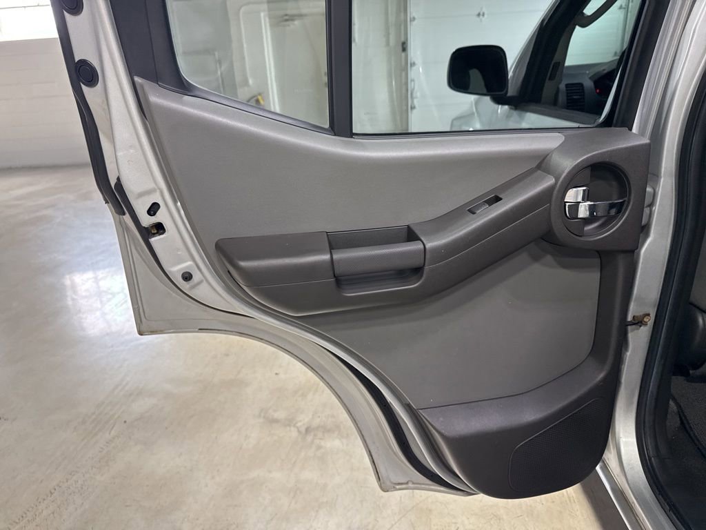 Used 2005 Nissan Xterra S w/ (P01) Power Pkg AWD/4WD image 28