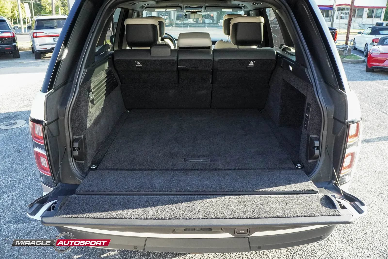 Used 2021 Land Rover Range Rover Autobiography AWD/4WD image 29
