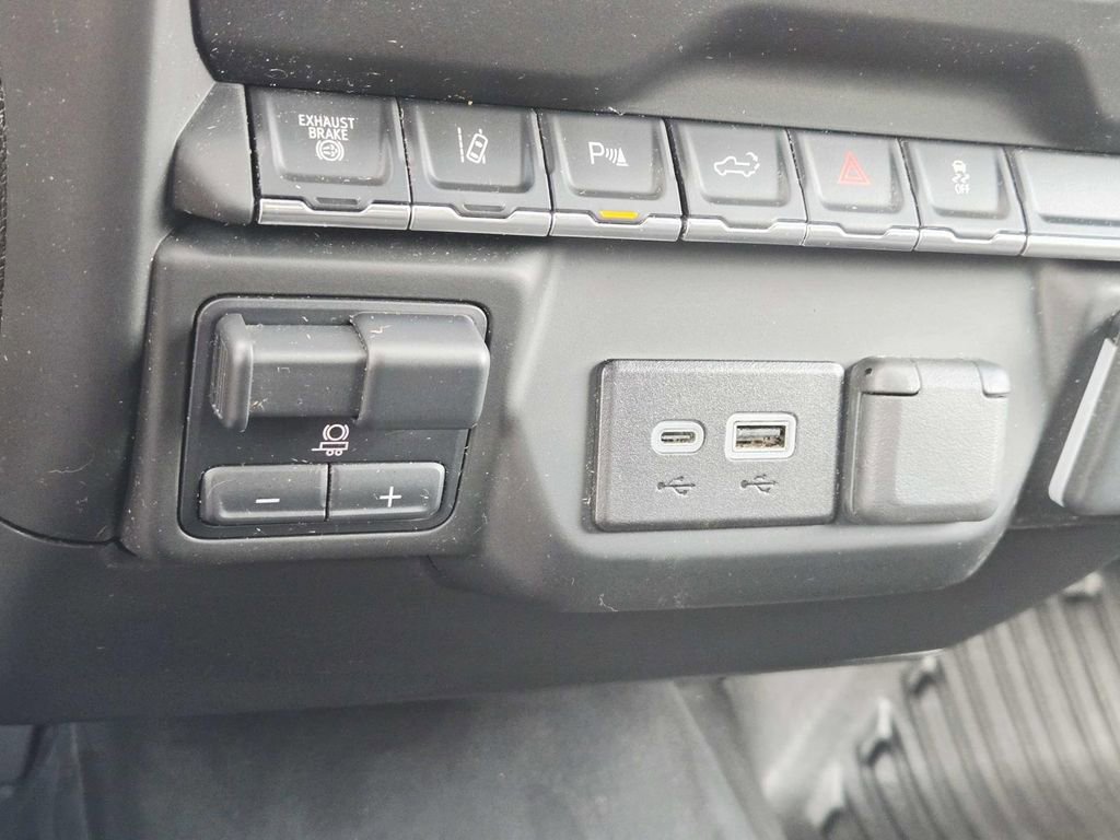 Used 2024 GMC Sierra 2500 Pro w/ 1SA Pro Safety Plus Package AWD/4WD image 29