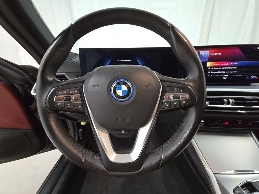 Used 2023 BMW i4 eDrive35 w/ Premium Package RWD image 5