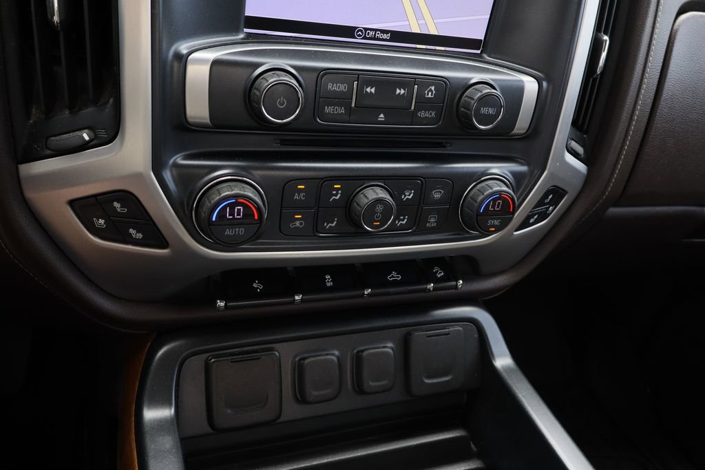 Used 2018 GMC Sierra 1500 SLT w/ SLT Premium Package AWD/4WD image 18