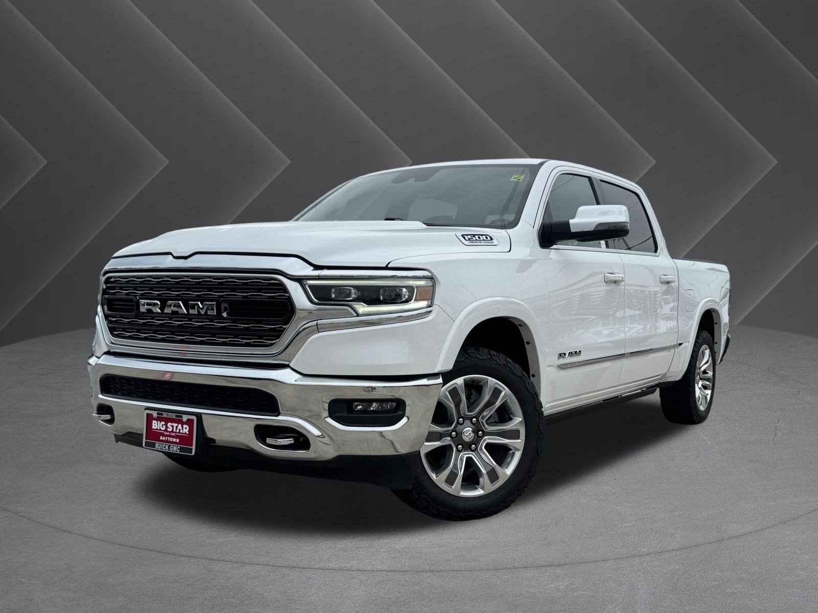 Used 2024 RAM 1500 Limited AWD/4WD image 2