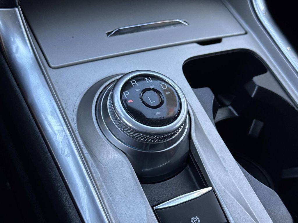 Used 2022 Ford Explorer XLT w/ Equipment Group 202A image 15