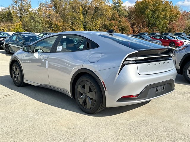 New 2026 Toyota Prius Plug-In Hybrid image 3