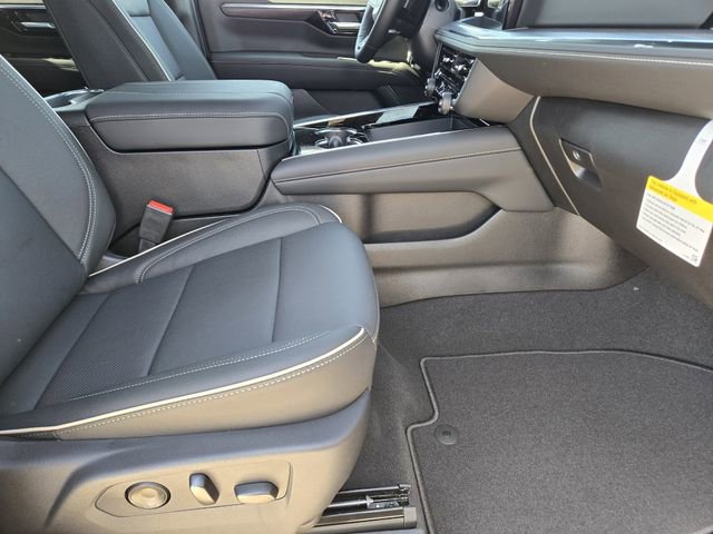 New 2026 Chevrolet Suburban Premier AWD/4WD image 10