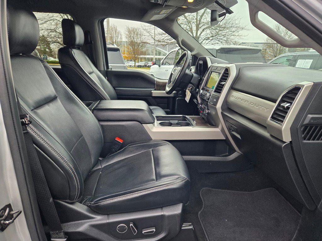 Used 2019 Ford F250 Lariat image 5