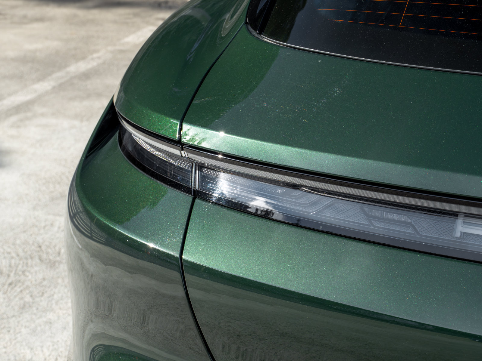 Certified 2025 Porsche Taycan 4S AWD/4WD image 18