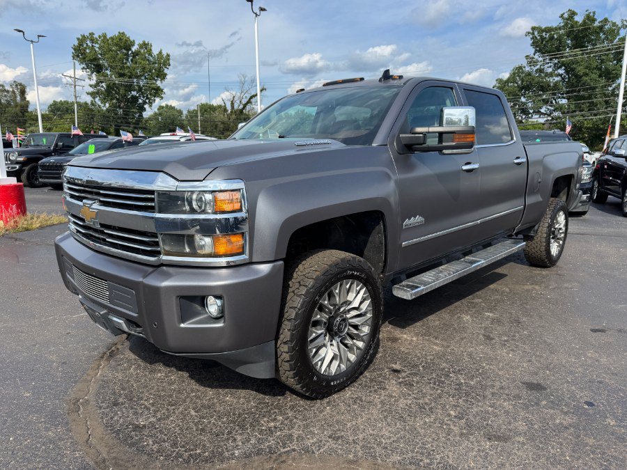 Used 2016 Chevrolet Silverado 2500 High Country w/ High Country Premium Package AWD/4WD image 1