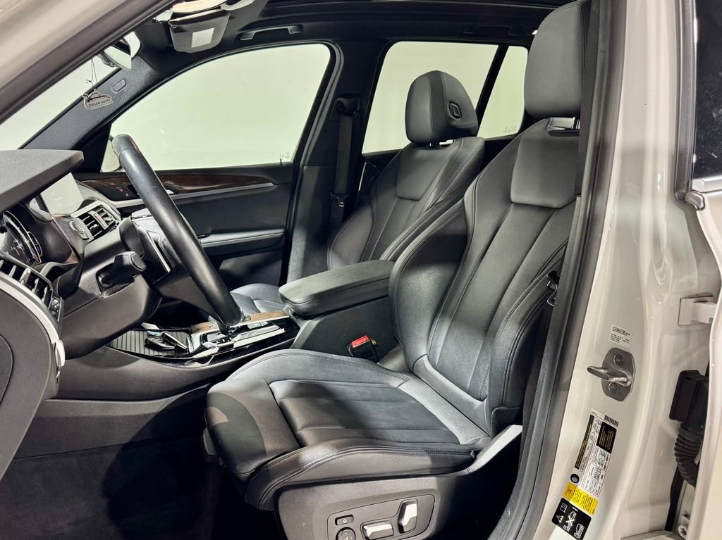 Used 2018 BMW X3 xDrive30i image 2