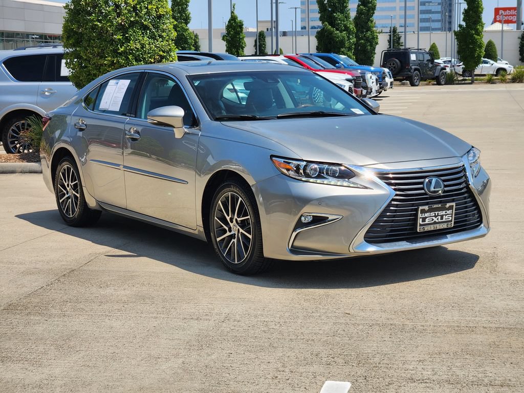 Used 2016 Lexus ES 350 w/ Luxury Package w/Wood Trim FWD image 3