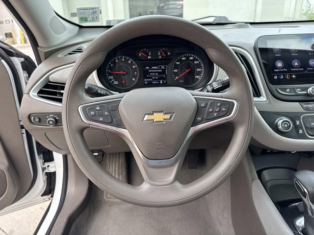 Used 2022 Chevrolet Malibu LS image 21