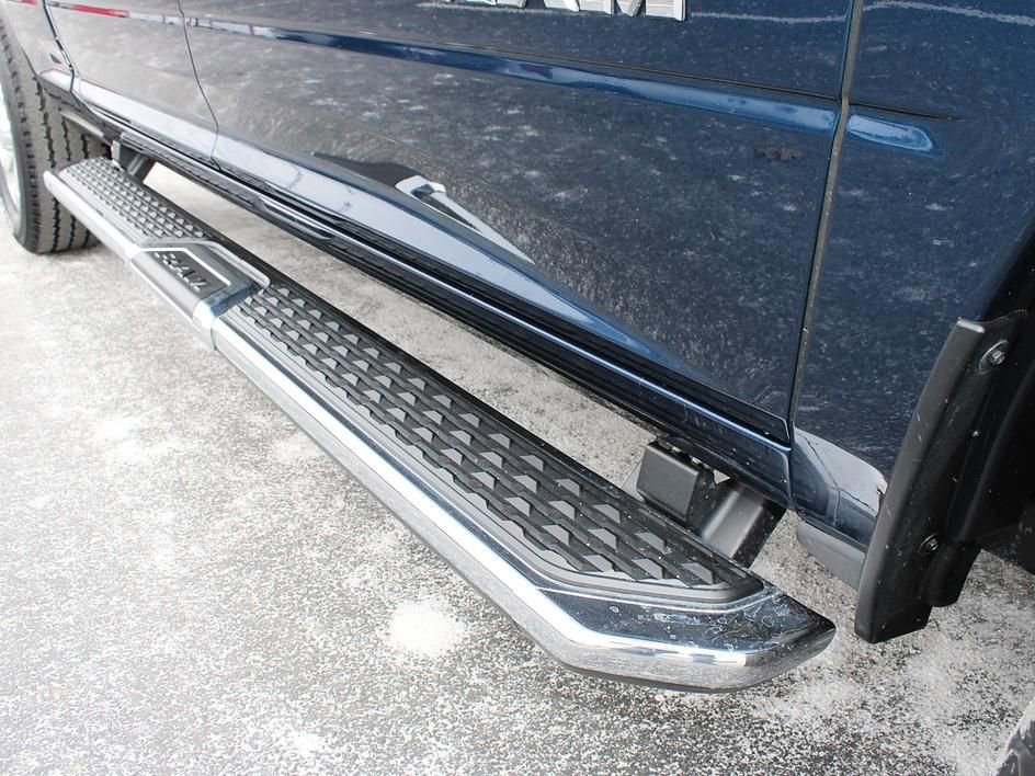 Used 2023 RAM 3500 Big Horn w/ Level B Equipment Group AWD/4WD image 11