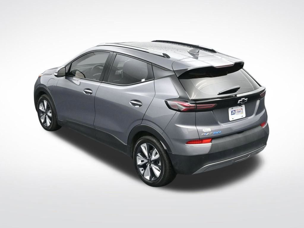 Used 2022 Chevrolet Bolt EUV LT w/ Convenience Package image 54