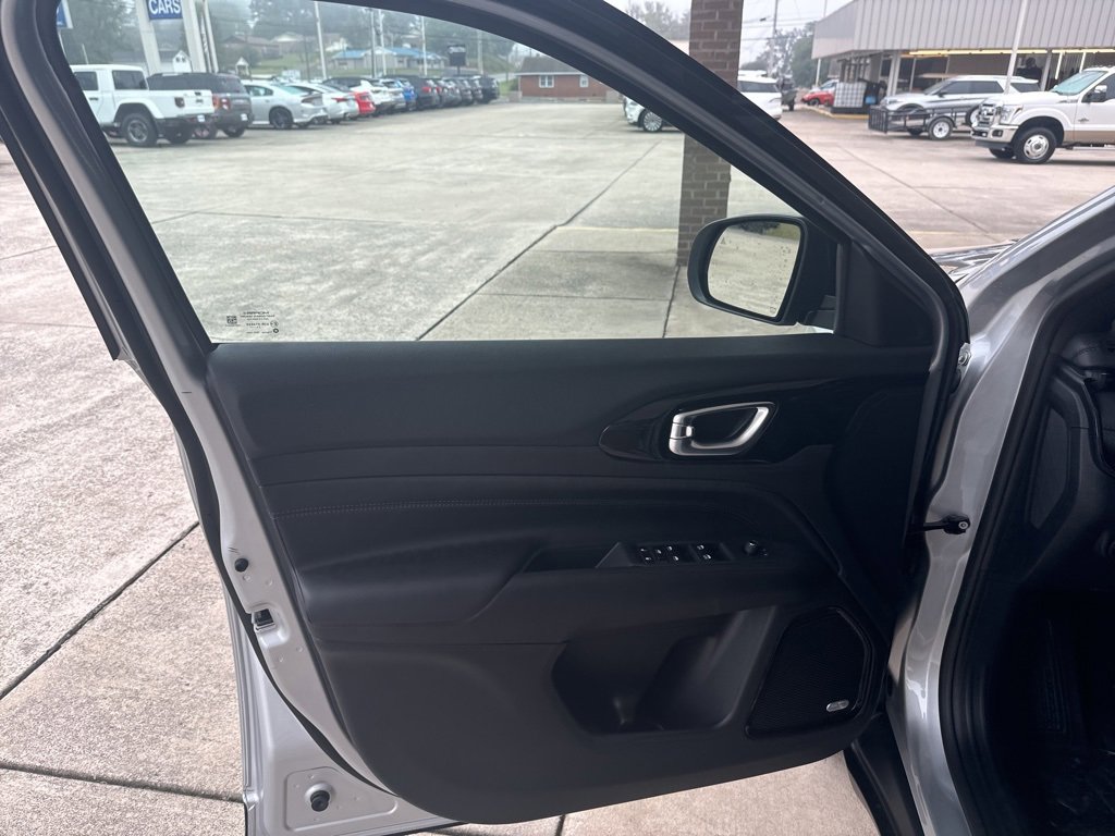 New 2026 Jeep Compass Latitude image 15