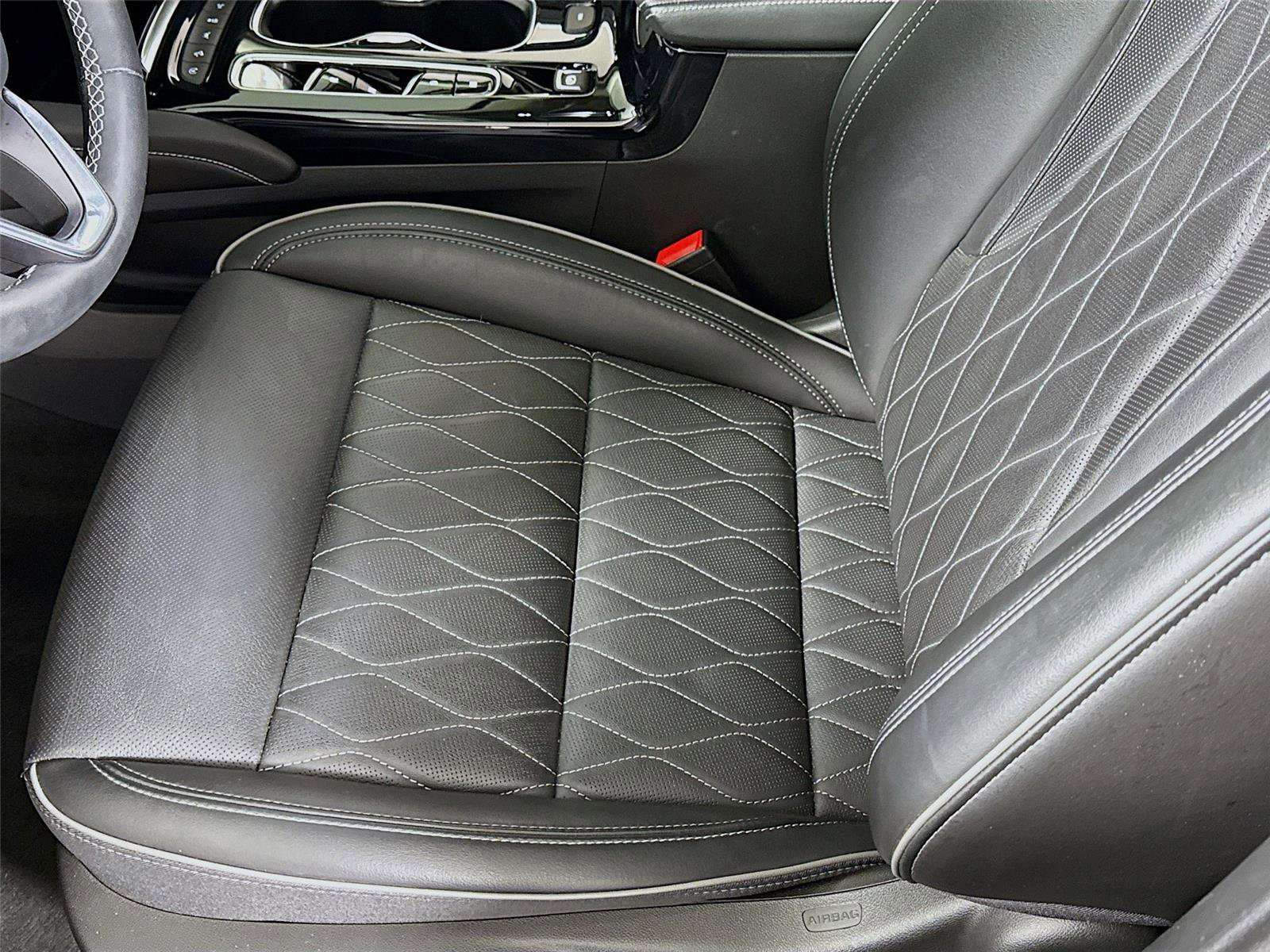 Used 2023 Buick Envision Avenir image 14