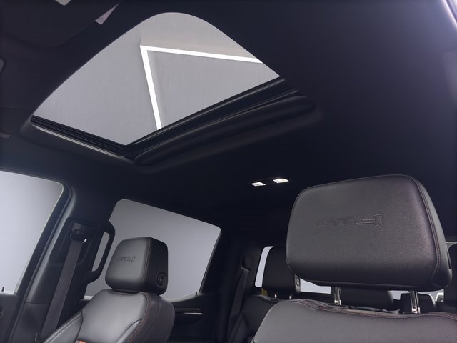 Used 2022 GMC Sierra 1500 AT4 w/ AT4 Premium Package image 24
