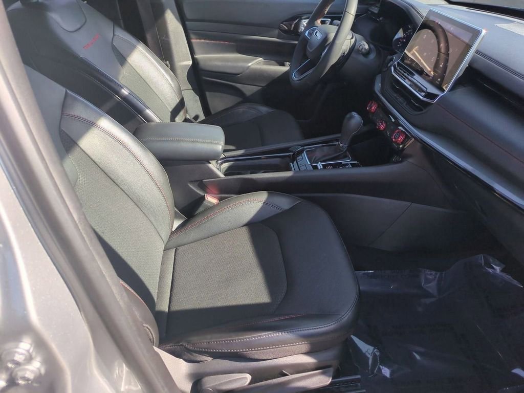 Used 2023 Jeep Compass Trailhawk image 30