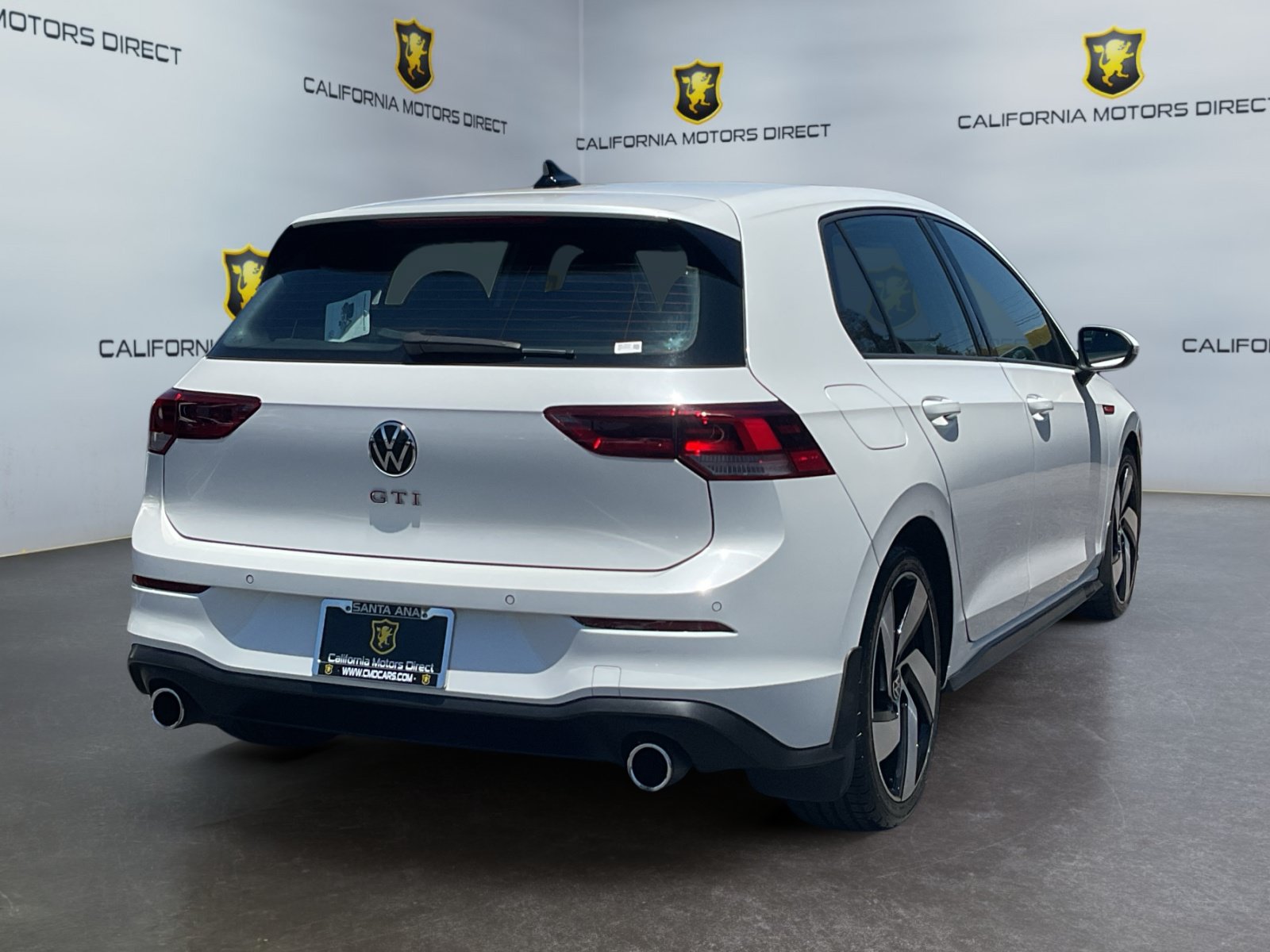 Used 2022 Volkswagen GTI SE w/ SE Leather Package FWD image 5