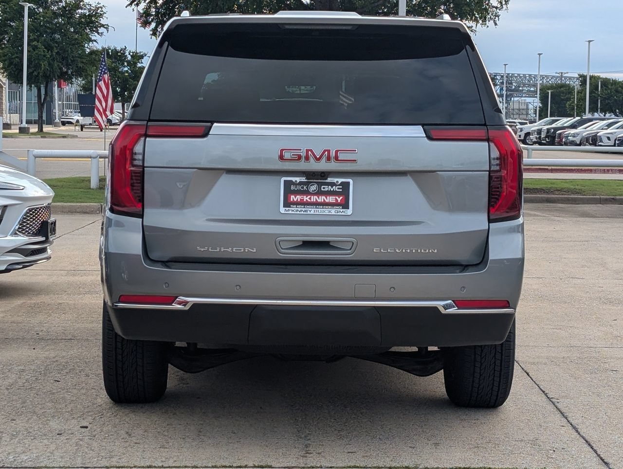 New 2026 GMC Yukon XL Elevation w/ Elevation Premium Package AWD/4WD image 5